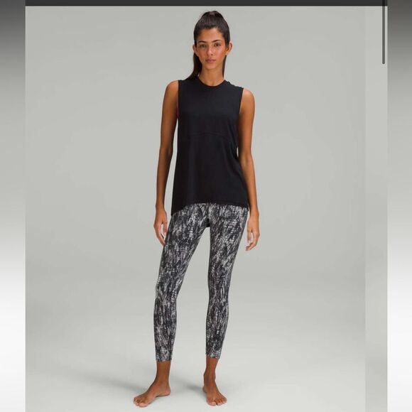 NWT New LULULEMON Instill HR High Rise Tight Alpine White Black Print LSAW 2 - Picture 4 of 5